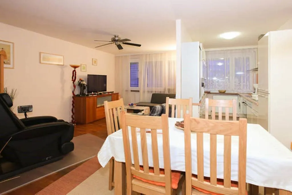 Apartment Mariahilf - 4Rooms4You Wenen Oostenrijk